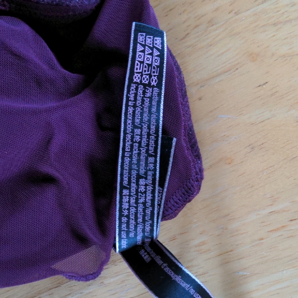 Victoria's Secret Purple Sports Bra Racerback Design - Picture 4 of 5